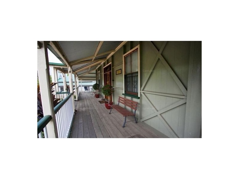 20 Thomas Street, Blackstone QLD 4304