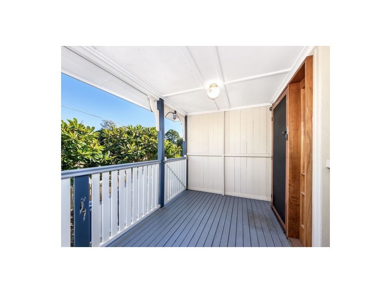 8 Siemons Street, One Mile QLD 4305