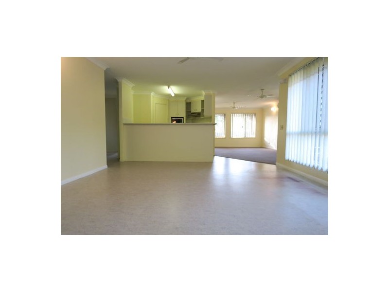 36 Elmhurst Crescent, Flinders View QLD 4305