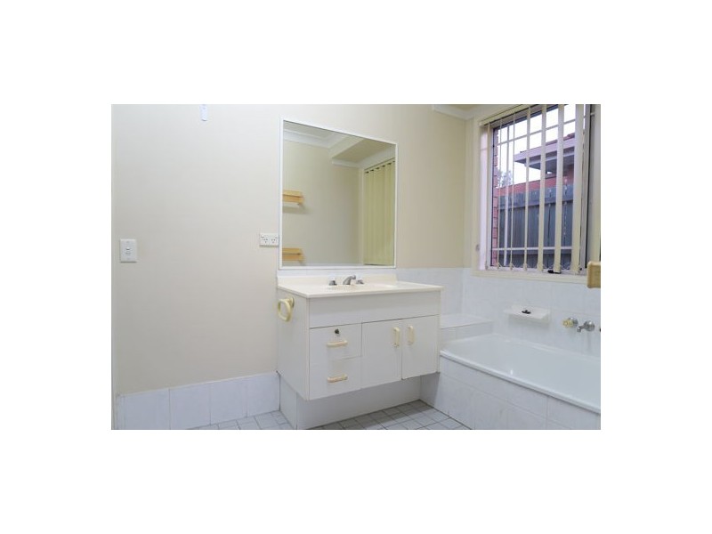 36 Elmhurst Crescent, Flinders View QLD 4305