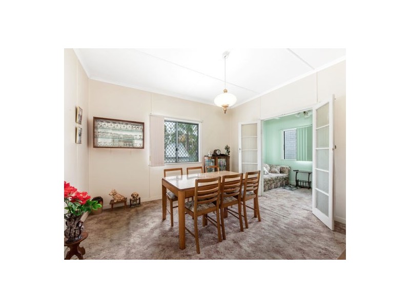 5 Thomas Street, Sadliers Crossing QLD 4305