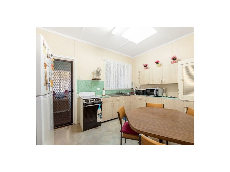 5 Thomas Street, Sadliers Crossing QLD 4305