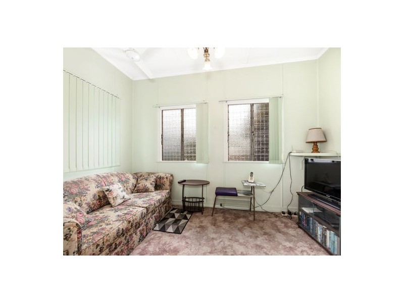 5 Thomas Street, Sadliers Crossing QLD 4305