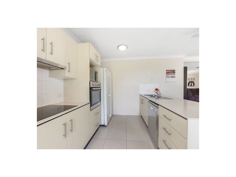 34a Macquarie Street, Silkstone QLD 4304