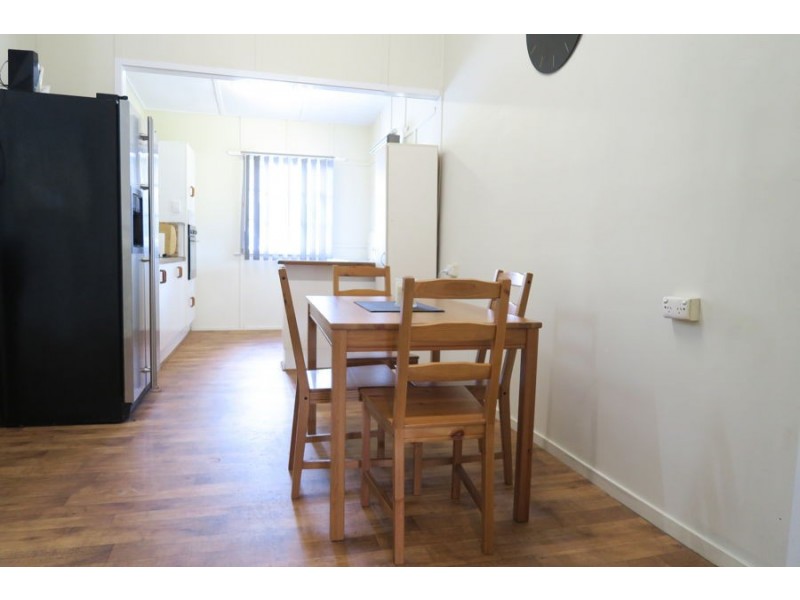 27 Queen Street, Harrisville QLD 4307