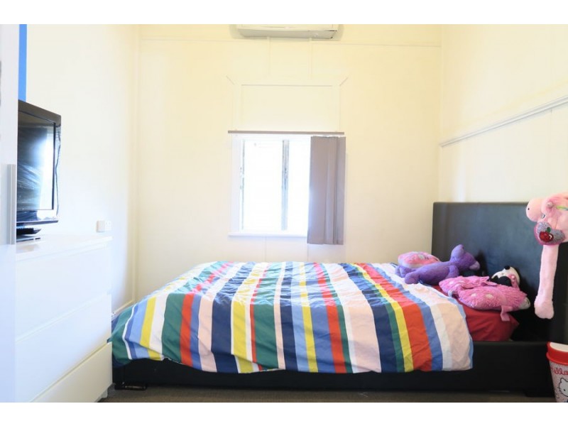 27 Queen Street, Harrisville QLD 4307