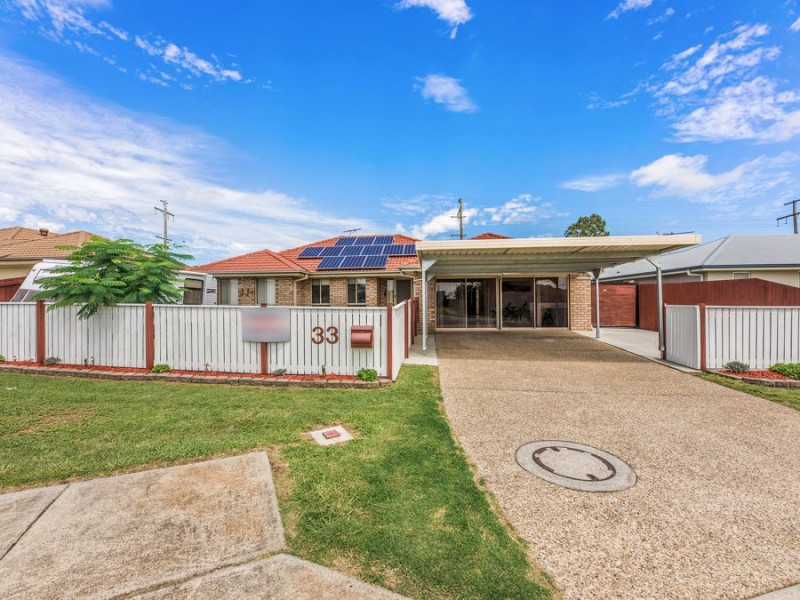 33 Banksia Drive, Raceview QLD 4305