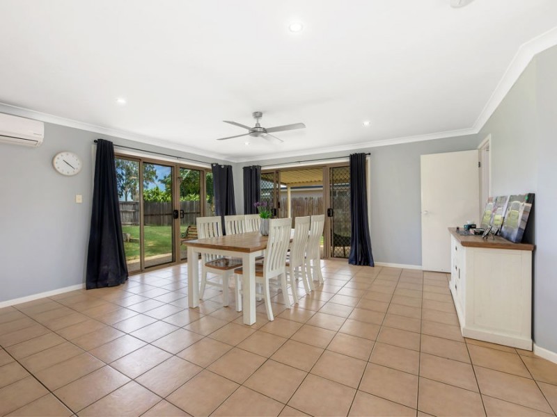 33 Banksia Drive, Raceview QLD 4305