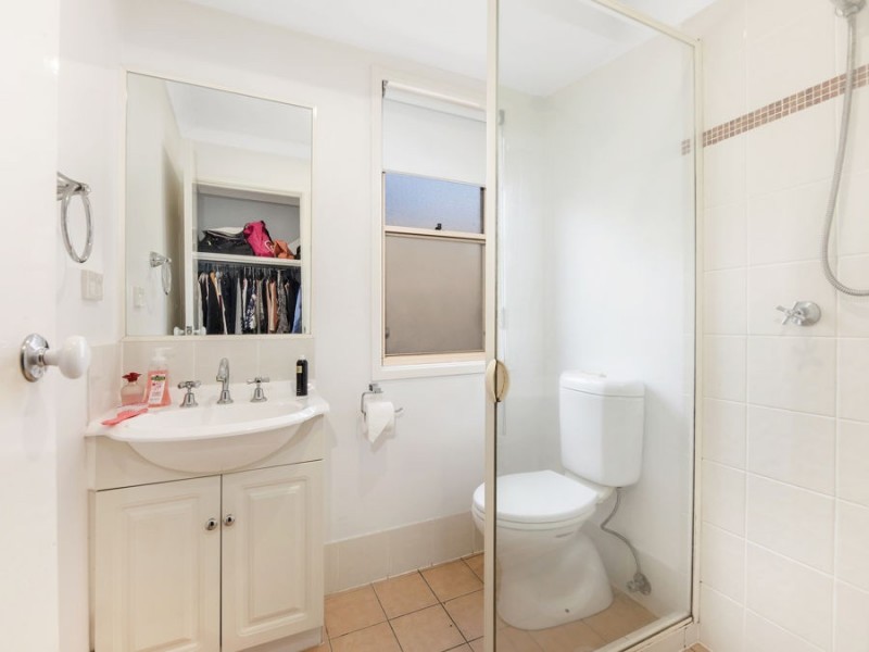 33 Banksia Drive, Raceview QLD 4305