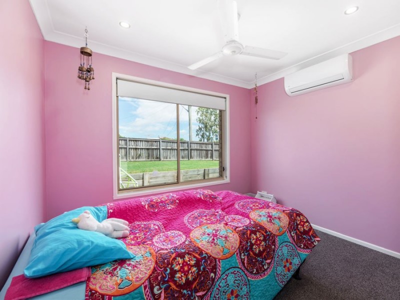 33 Banksia Drive, Raceview QLD 4305