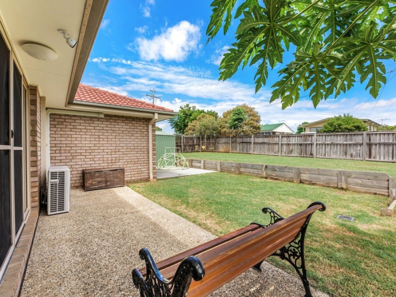 33 Banksia Drive, Raceview QLD 4305