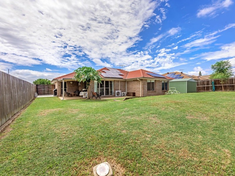 33 Banksia Drive, Raceview QLD 4305