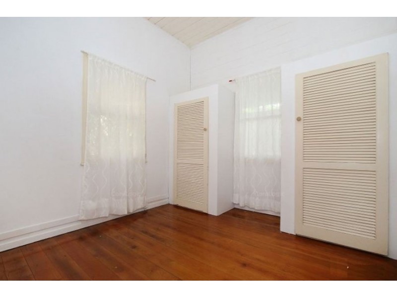 22 Glossop Street, Brassall QLD 4305