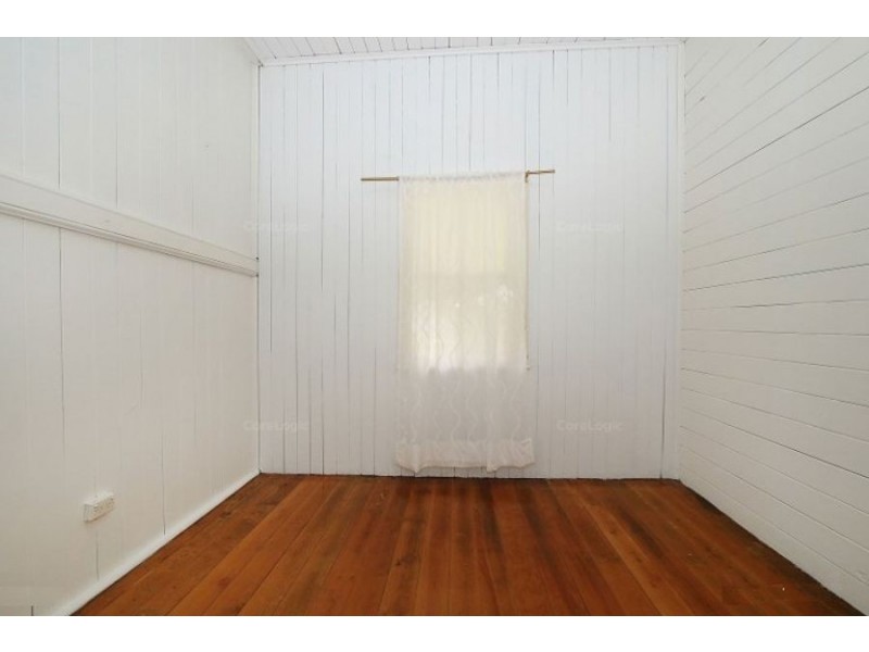22 Glossop Street, Brassall QLD 4305
