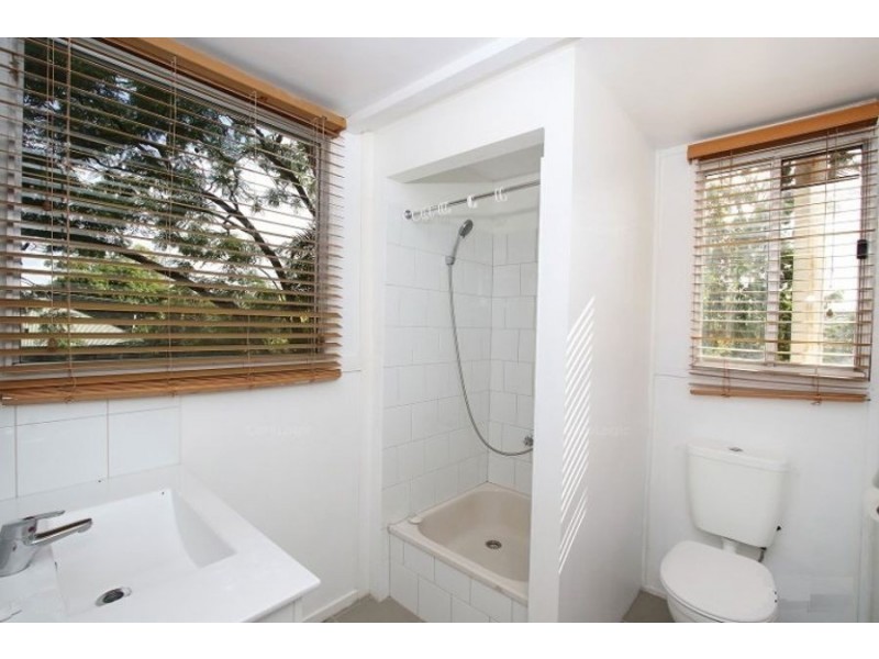 22 Glossop Street, Brassall QLD 4305