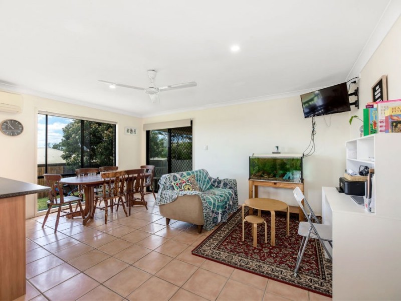 14 Sandhurst Place, Brassall QLD 4305