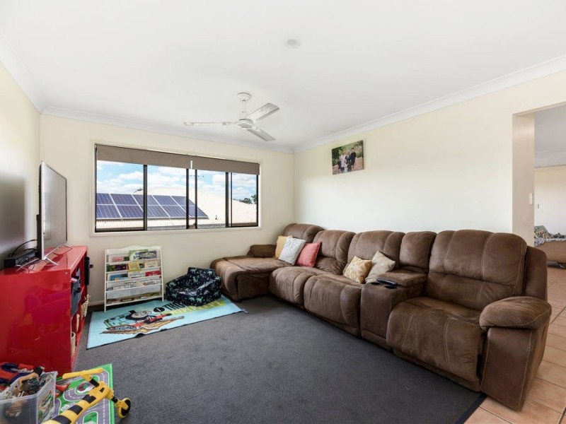 14 Sandhurst Place, Brassall QLD 4305