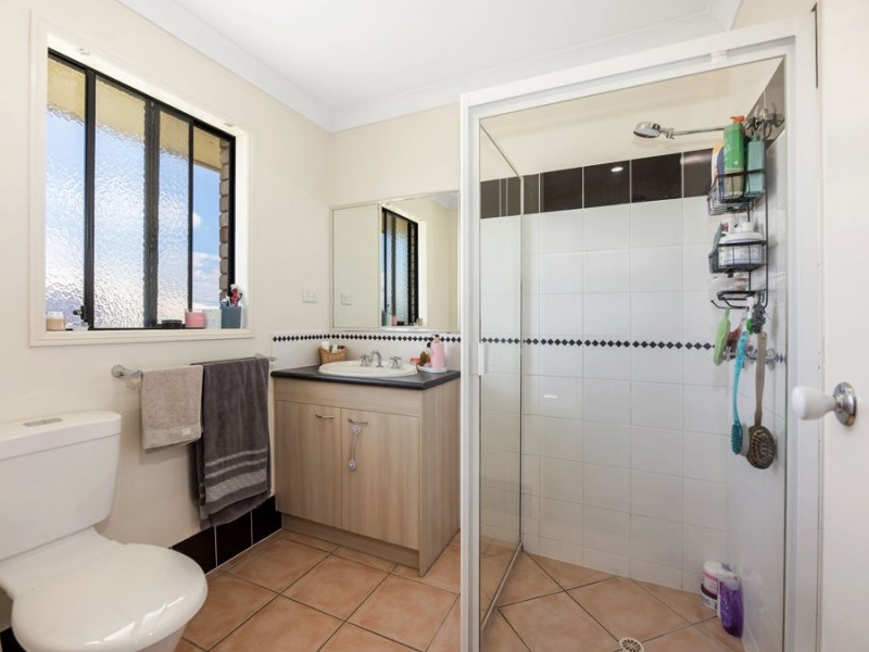 14 Sandhurst Place, Brassall QLD 4305