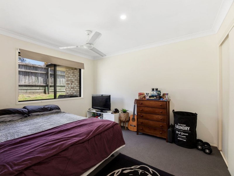 14 Sandhurst Place, Brassall QLD 4305