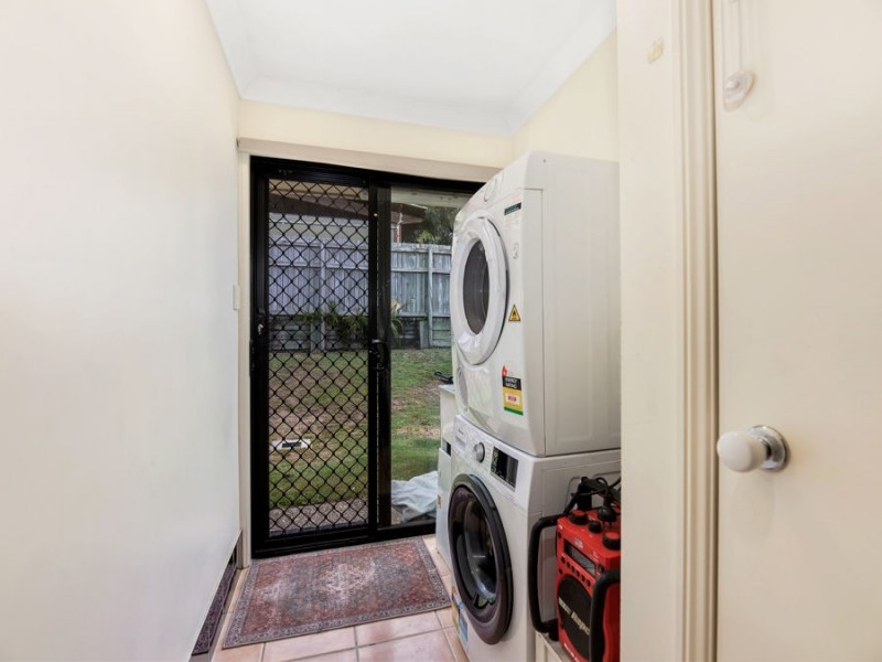 14 Sandhurst Place, Brassall QLD 4305