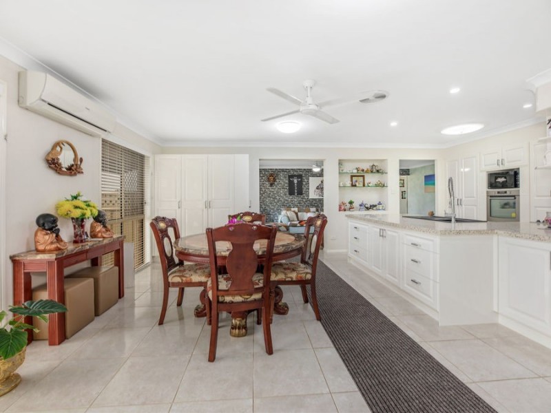 53 Lakeview Drive, Deebing Heights QLD 4306