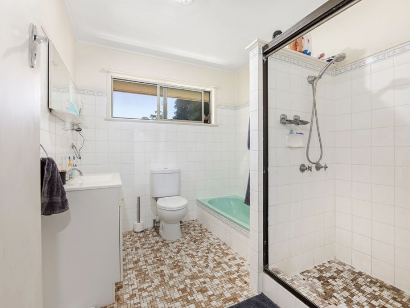 5 Sherlock Street, Brassall QLD 4305