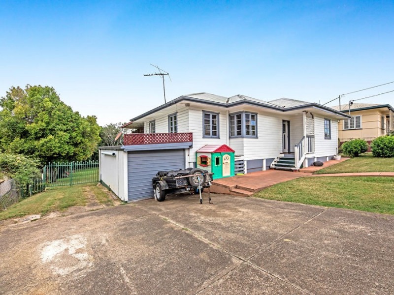34 Alice Street, Silkstone QLD 4304
