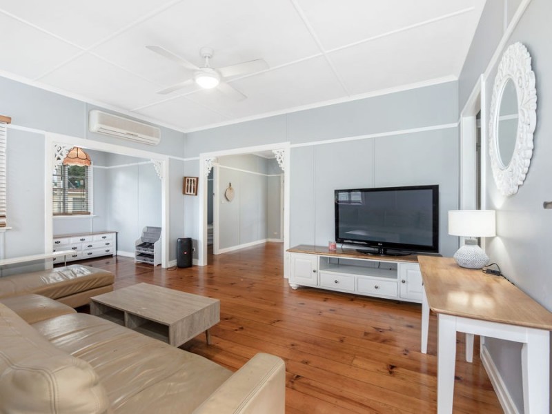 34 Alice Street, Silkstone QLD 4304