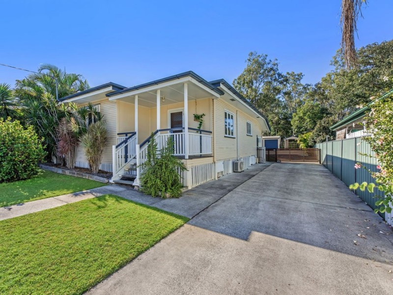 9 Pommer Street, Brassall QLD 4305
