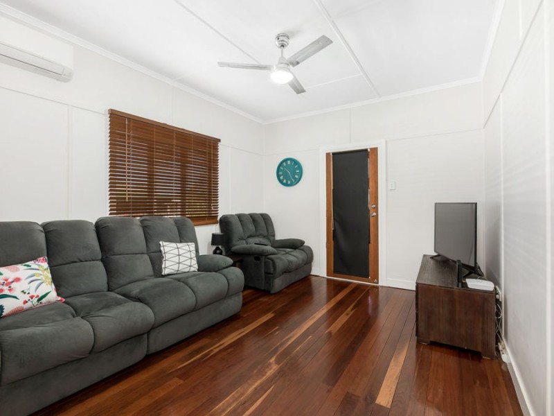 9 Pommer Street, Brassall QLD 4305