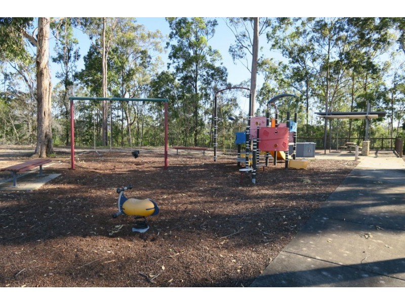 4 Jasper Way, Springfield QLD 4300