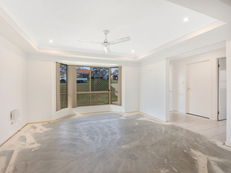 6 Benjamin Court, Yamanto QLD 4305