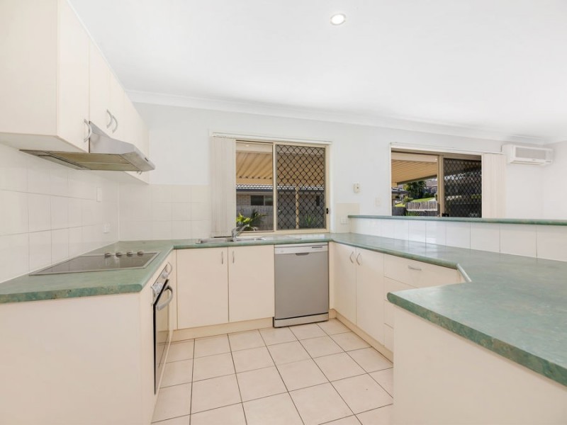 6 Benjamin Court, Yamanto QLD 4305