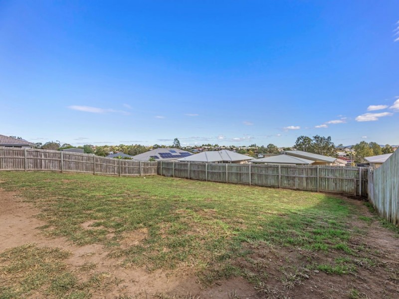 6 Benjamin Court, Yamanto QLD 4305