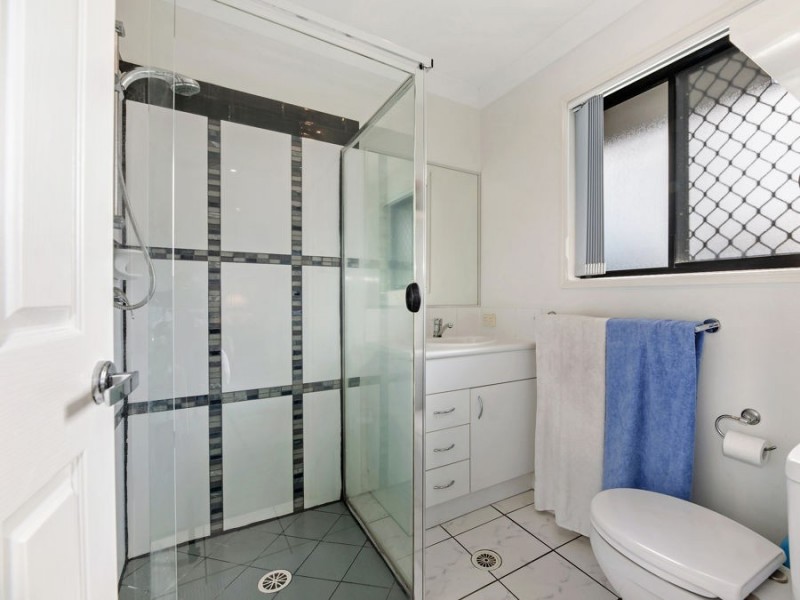 25 Angela Place, Yamanto QLD 4305