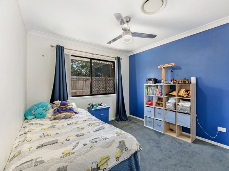 25 Angela Place, Yamanto QLD 4305