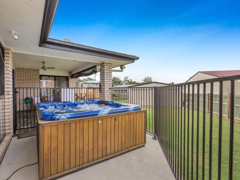 25 Angela Place, Yamanto QLD 4305
