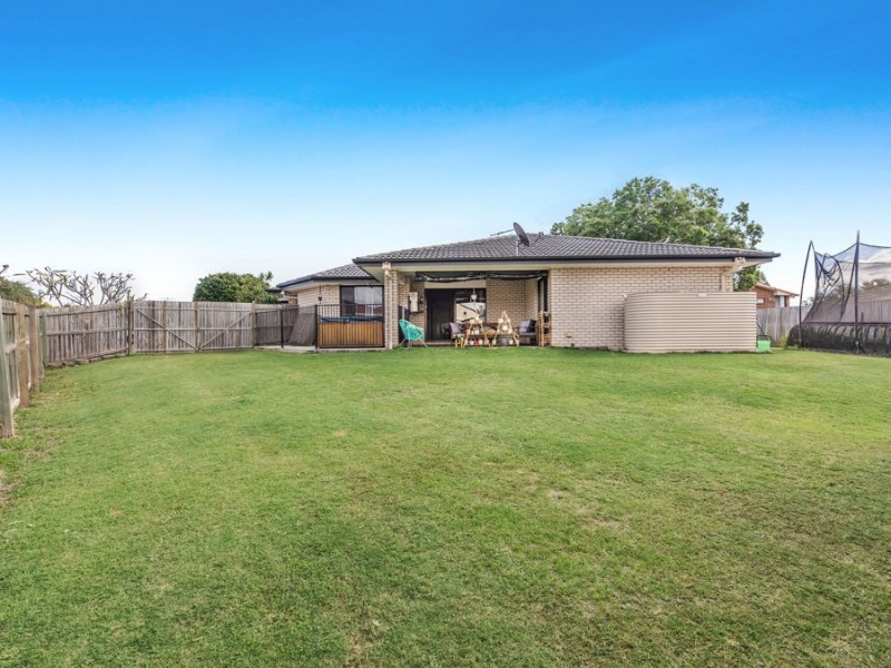 25 Angela Place, Yamanto QLD 4305
