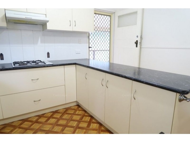 40 Larsen Street, Leichhardt QLD 4305