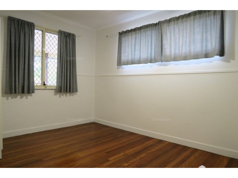 40 Larsen Street, Leichhardt QLD 4305