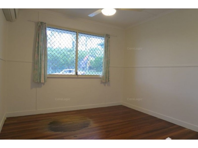 40 Larsen Street, Leichhardt QLD 4305