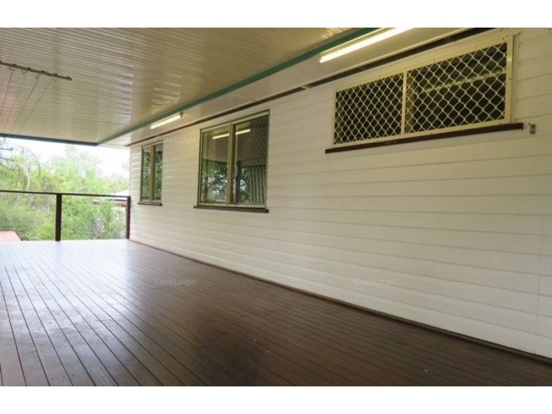 40 Larsen Street, Leichhardt QLD 4305