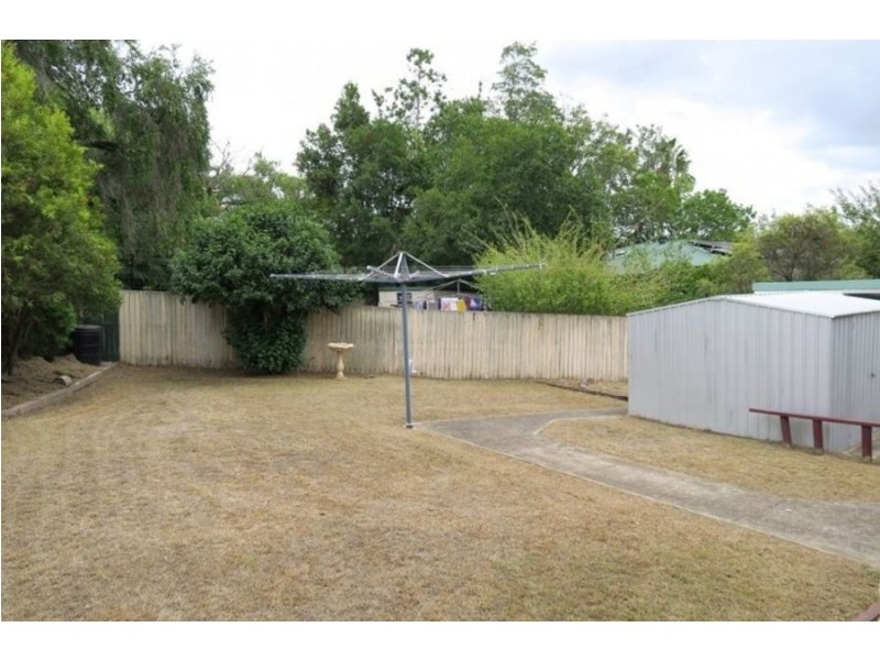 40 Larsen Street, Leichhardt QLD 4305