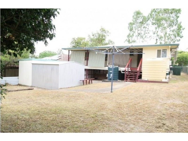 40 Larsen Street, Leichhardt QLD 4305