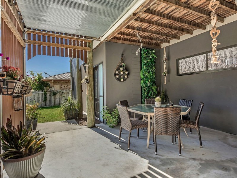 2 Walsh Street, Newtown QLD 4305