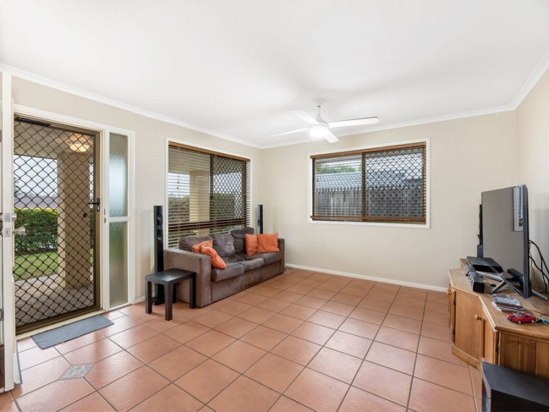 4 Mustang Street, Yamanto QLD 4305