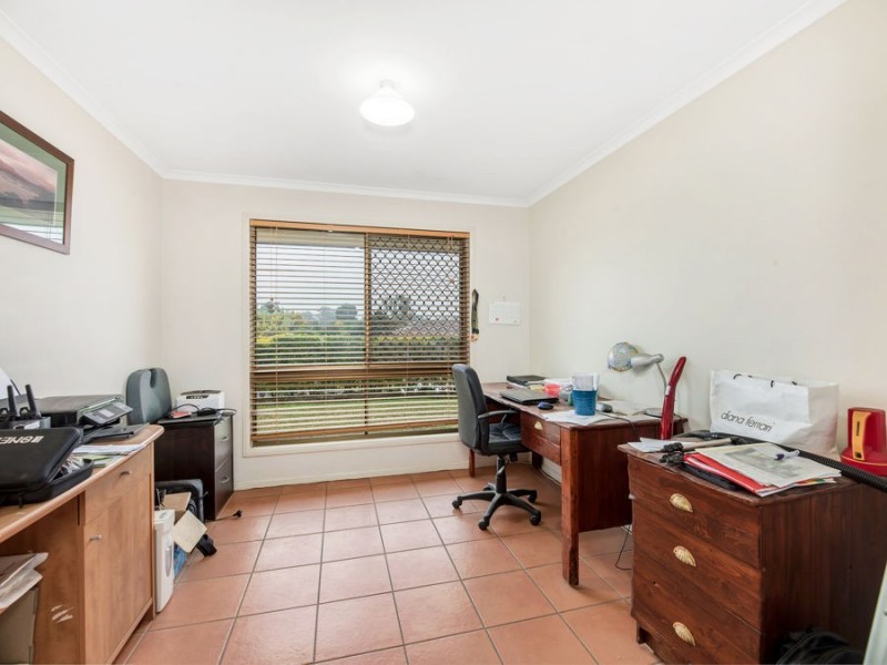 4 Mustang Street, Yamanto QLD 4305
