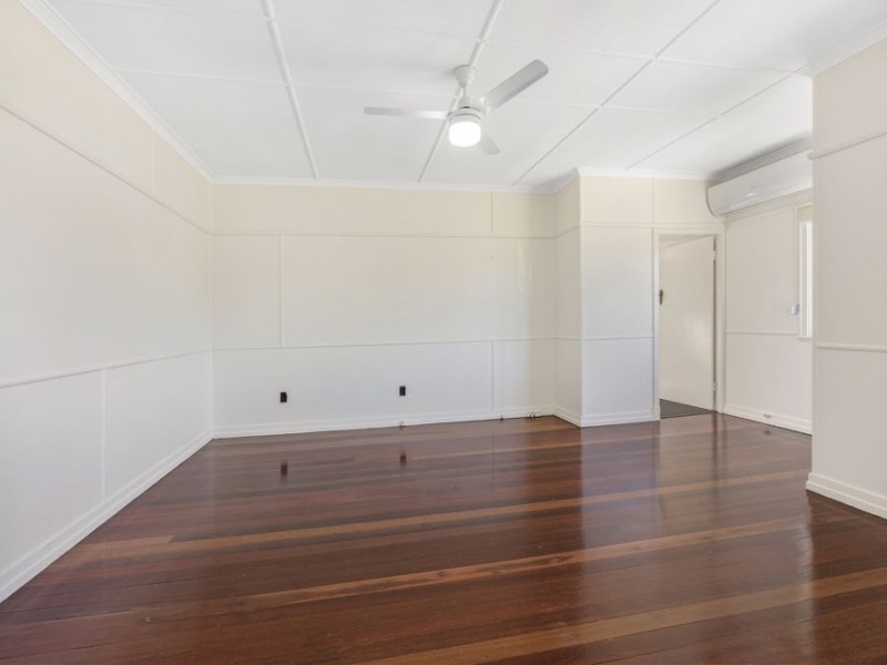 79 Raceview Street, Raceview QLD 4305