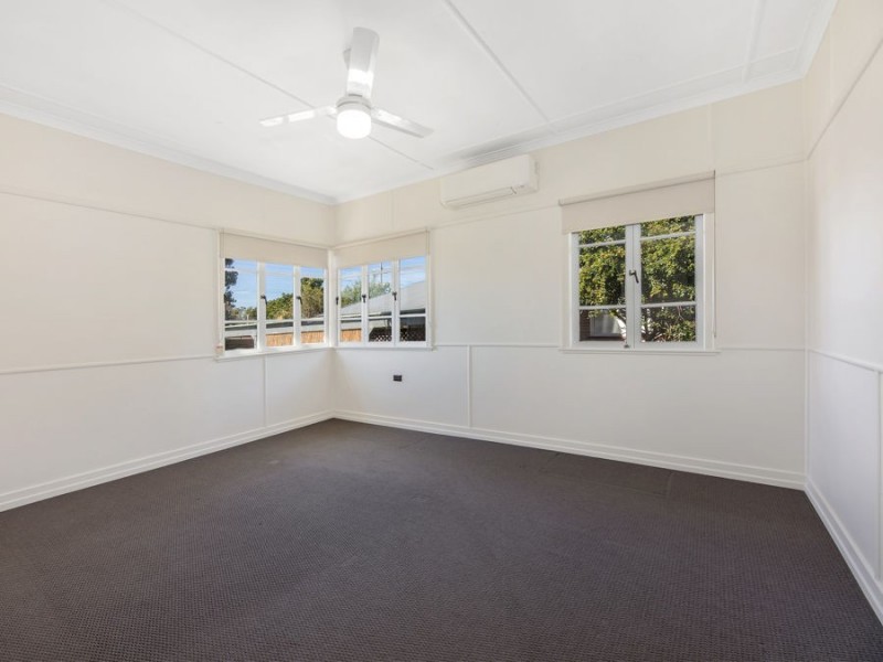 79 Raceview Street, Raceview QLD 4305