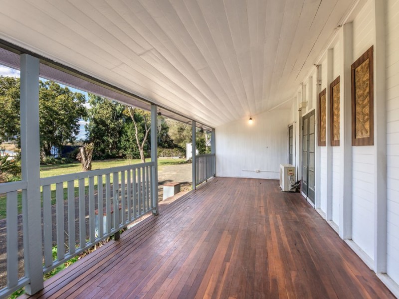 6-8 Hall Street, Peak Crossing QLD 4306